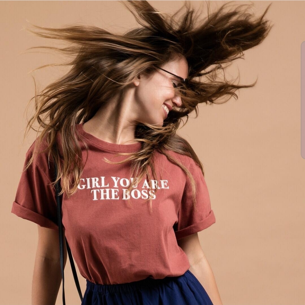 Valija Girl Boss T-Shirt